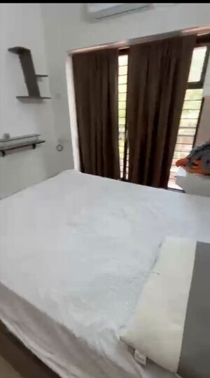 Bedroom in 1 BHK Apartment at K Raheja Heights, Malad East – for Rent