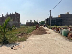  Plot – Exterior View View at Banthra Sikander Pur - for Sale