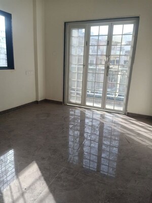 Hall in 1 BHK Apartment at Tingre Nagar – for Rent