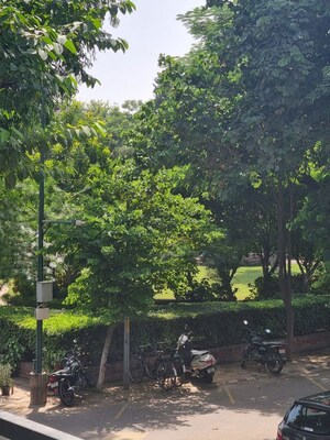4 BHK Builder Floor – Garden View at Greenwood City, Sector 40 - for Rent