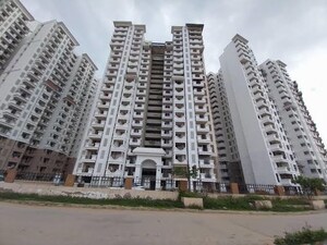 4 BHK Apartment For Sale in Ramprastha City The Edge Towers, Sector 37d