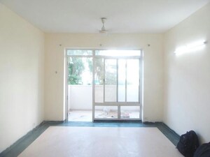 Room in 4 BHK Apartment at Ramprastha City The Edge Towers, Sector 37d – for Sale