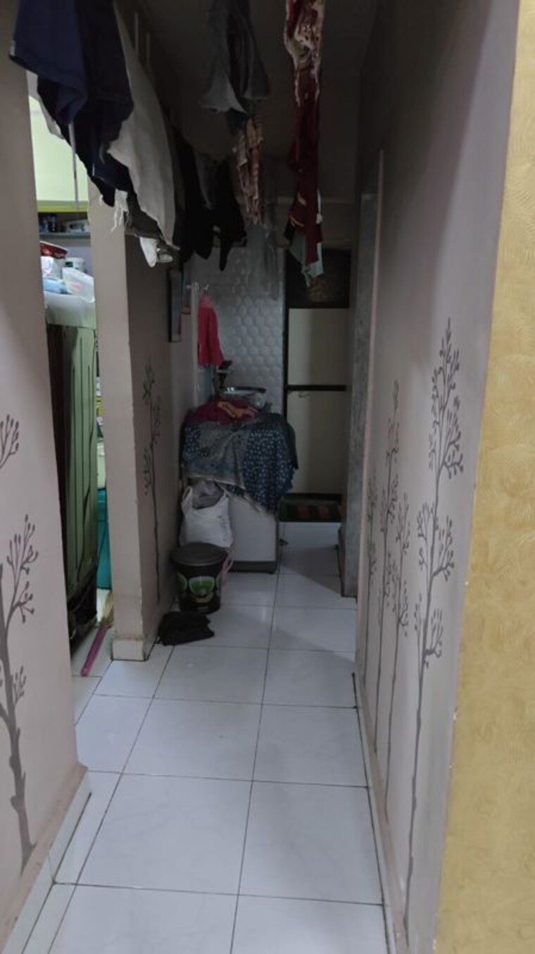 Bathroom, sadguru-garden-chs 2 Bedroom 520 Sq.Ft. Apartment In Ghodbunder Road Thane 10789771