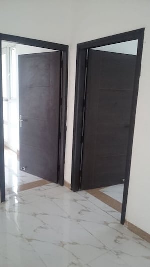 Bathroom in 3 BHK Apartment at SDS NRI Residency Omega II, Omega Ii Greater Noida – for Sale