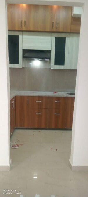 Furnished Amenities in 2 BHK Apartment at Mahagun Mywoods, Sector 16c Greater Noida – for Rent