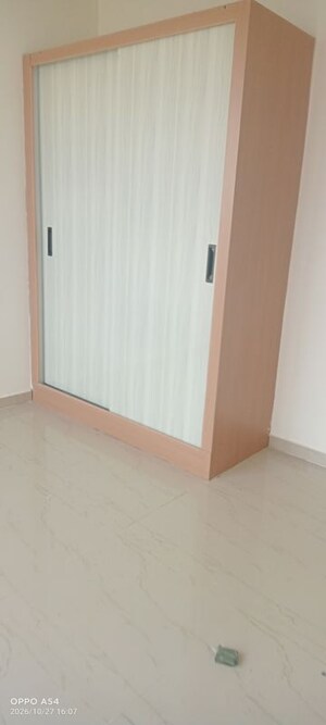 Room in 2 BHK Apartment at Mahagun Mywoods, Sector 16c Greater Noida – for Rent