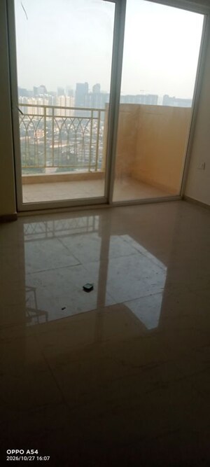 Room in 2 BHK Apartment at Mahagun Mywoods, Sector 16c Greater Noida – for Rent