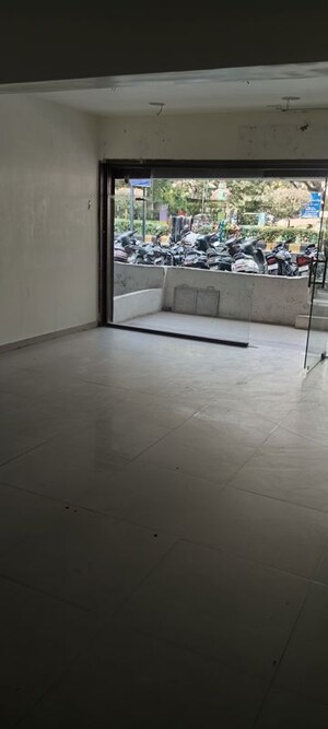  Shop For Rent in Navrangpura