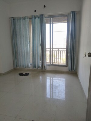 Room in 2 BHK Apartment at Kakad Paradise Phase 2, Mira Road East – for Sale