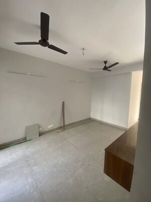 Building Lobby in 3.5 BHK Builder Floor at Signature Global Synera, Sector 81 – for Sale