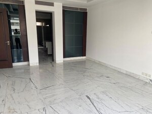 Master Bedroom in 4 BHK Apartment at Salcon The Verandas, Sector 54 – for Rent