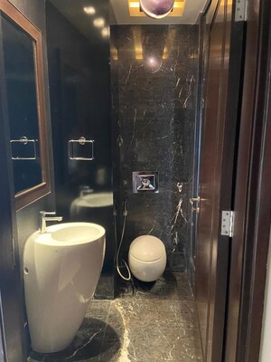 Bathroom in 4 BHK Apartment at Salcon The Verandas, Sector 54 – for Rent