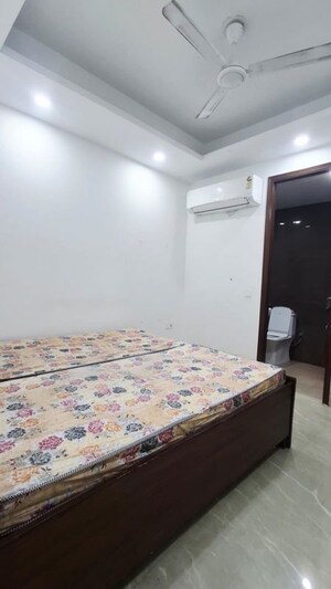 Bedroom in 2 BHK Apartment at Saket – for Rent