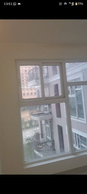 Room in 3 BHK Apartment at Omaxe Hazratganj Residency, Gomti Nagar – for Rent