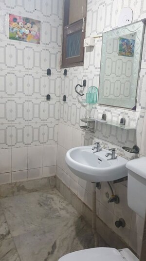 Bathroom in 3 BHK Apartment at Sector 12 Dwarka – for Rent