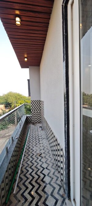 Balcony in 4 BHK Builder Floor at Green Fields Colony – for Rent