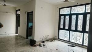 Room in 3 BHK Apartment at Sector 10 Dwarka – for Rent