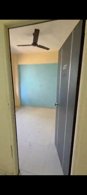 Room in 1 BHK Apartment at Trimurti villa, Cbd Belapur Sector 20 – for Rent