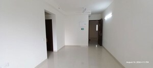 Room in 3 BHK Apartment at Seawoods – for Sale
