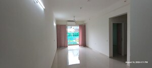 Room in 3 BHK Apartment at Seawoods – for Sale