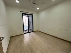 Room in 2 BHK Apartment at Lodha New Cuffe Parade, Wadala – for Rent