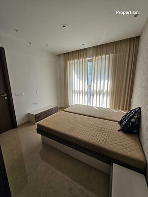 Furnished Amenities in 3 BHK Apartment at Hiranandani Highland, Powai – for Sale