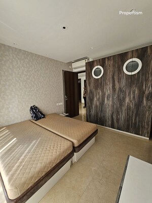 Furnished Amenities in 3 BHK Apartment at Hiranandani Highland, Powai – for Sale