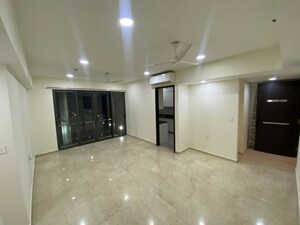 Room in 3 BHK Apartment at Lodha Enchante, Wadala – for Rent