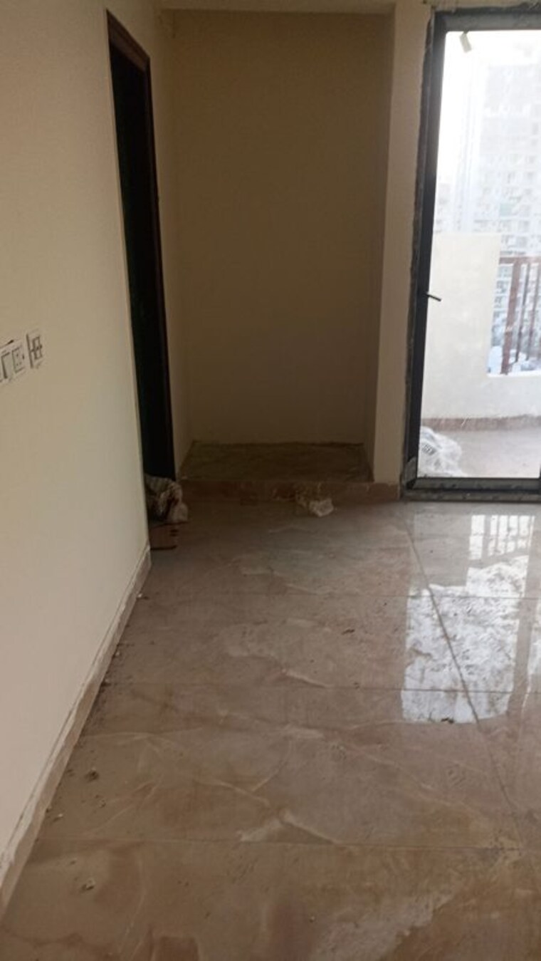 Room, svp-gulmohur-garden-phase-2 3 Bedroom 1290 Sq.Ft. Apartment In Raj Nagar Extension Ghaziabad 10790048