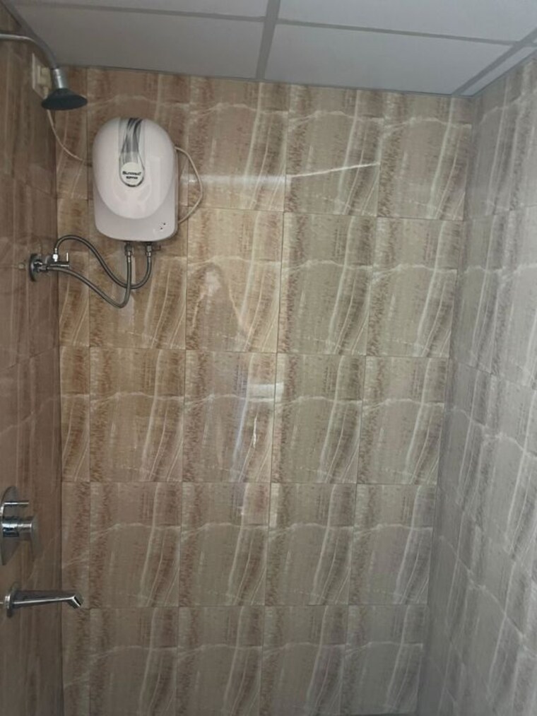 Bathroom, lodha-crown-quality-homes 1 Bedroom 354 Sq.Ft. Apartment In Majiwada Thane 10790053