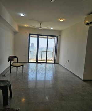 Room in 2 BHK Apartment at Lodha New Cuffe Parade, Wadala – for Rent