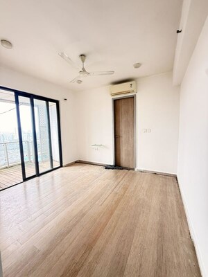 Room in 2 BHK Apartment at Lodha New Cuffe Parade, Wadala – for Rent