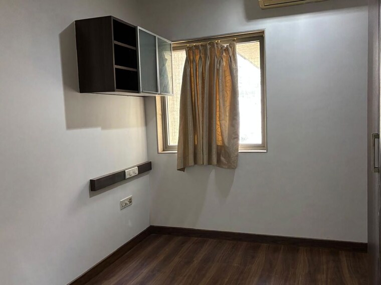 Room, lodha-grandeur 3 Bedroom 1100 Sq.Ft. Apartment In Prabhadevi Mumbai 10790065