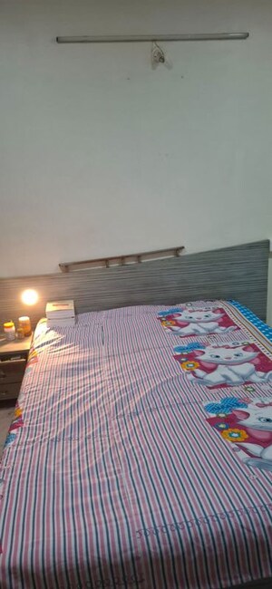 Bedroom in 3 BHK Apartment at Sindhi Society, Chembur – for Rent