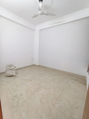 Room in 3 BHK Builder Floor at Chattarpur – for Rent