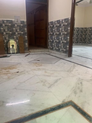 1 RK Apartment For Rent in Katwaria Sarai