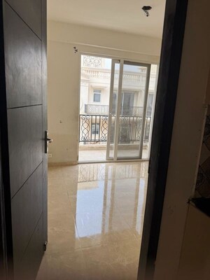 Room in 2.5 BHK Apartment at Signature Global Park, Sohna Sector 36 – for Sale