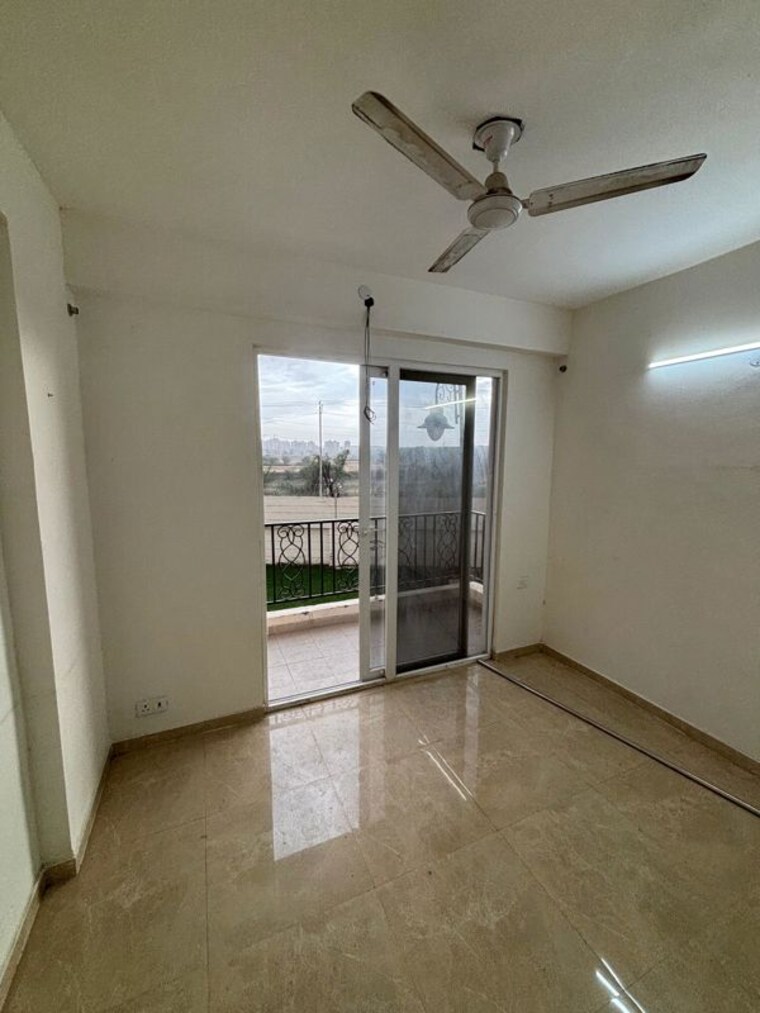 Room, signature-global-park 2.5 Bedroom 1210 Sq.Ft. Apartment In Sohna Sector 36 Gurgaon 10790126