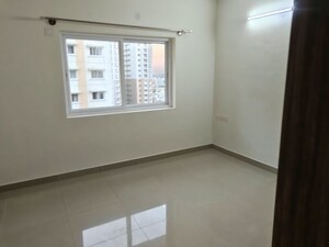 Room in 3 BHK Apartment at Mantri Webcity, Hennur Road – for Sale