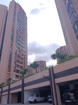 2 BHK Apartment For Rent in Paranjape Blue Ridge, Hinjewadi