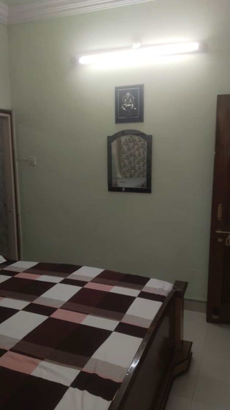 Bedroom, gomti nagar 1 RK 150 Sq.Ft. Builder Floor In Gomti Nagar Lucknow 10790181