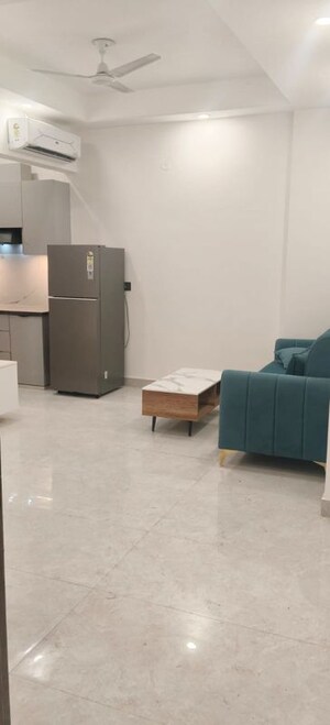 Living Room in 1 BHK Builder Floor at Sector 42 – for Rent