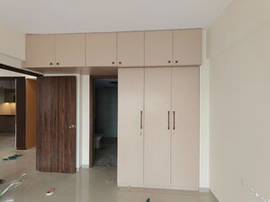 Room in 3 BHK Apartment at Pride Altius, Yeshwanthpur – for Rent