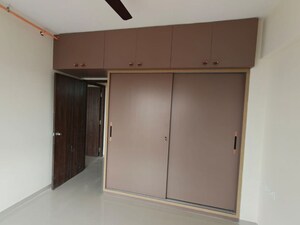 Room in 3 BHK Apartment at Pride Altius, Yeshwanthpur – for Rent