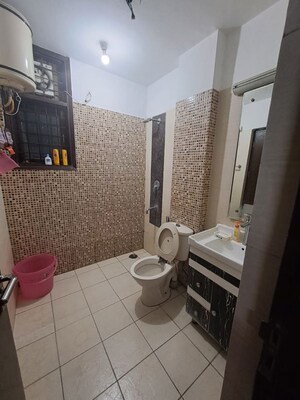 Bathroom in 3 BHK Builder Floor at Sushant Lok 2, Sector 57 – for Sale