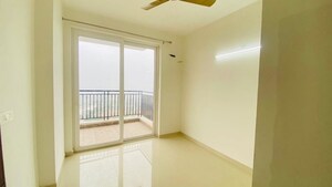Room in 3 BHK Apartment at Omaxe The Resort, South Mullanpur – for Sale