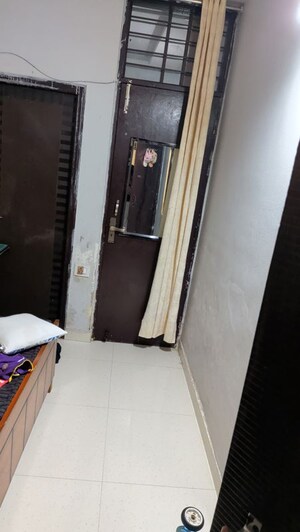 Room in 2 BHK Builder Floor at Krishna Vatika Ghaziabad, Dundahera – for Sale