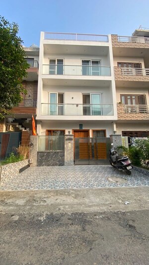 5 BHK Independent House For Sale in GMADA Eco City, North Mullanpur