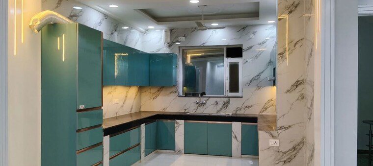 Kitchen, ashoka enclave 4 Bedroom 280 Sq.Yd. Builder Floor In Ashoka Enclave Faridabad 10790424
