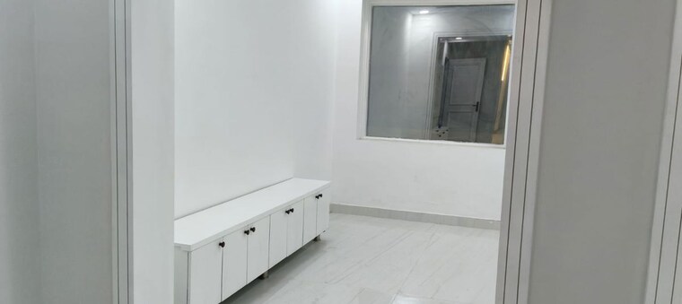 Other, ashoka enclave 4 Bedroom 280 Sq.Yd. Builder Floor In Ashoka Enclave Faridabad 10790424